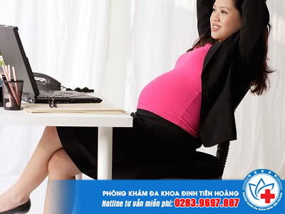 Mang thai bà bầu có ngồi xổm được không?